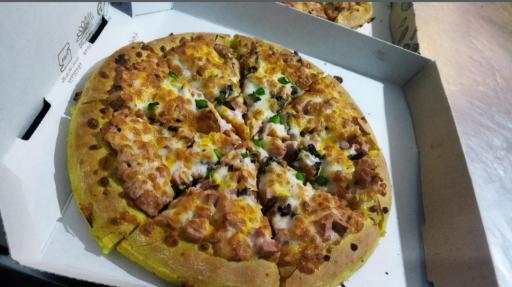 عکس پیتزا فود فکتوری