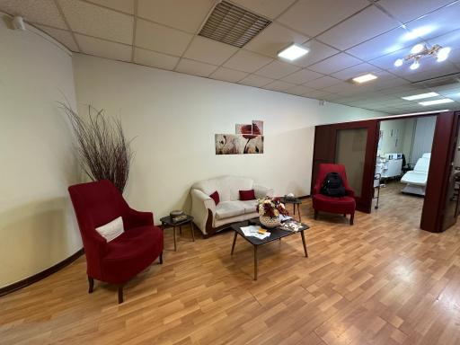 کلینیک زیبایی مروا 