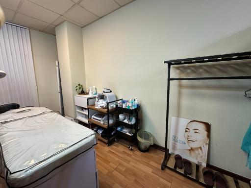 کلینیک زیبایی مروا 