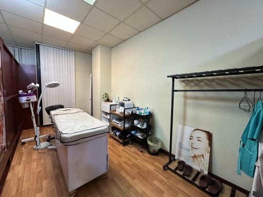 عکس کلینیک زیبایی مروا 