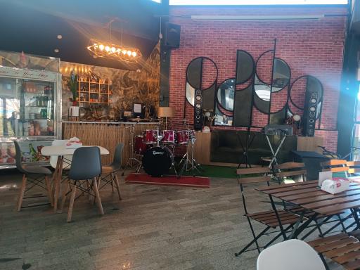 عکس رستوران شادزی