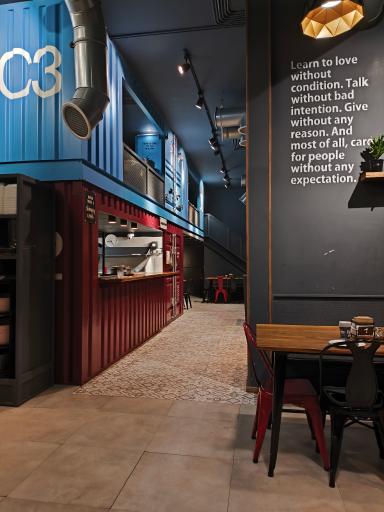 عکس رستوران ایتالیایی دراگون