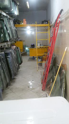 عکس هایپر شیشه اتومبیل صالح 