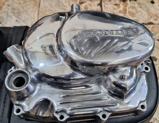 عکس تعمیرگاه موتورسیکلت تیزرو