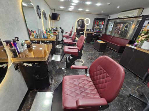 عکس آرایشگاه ایران زمین