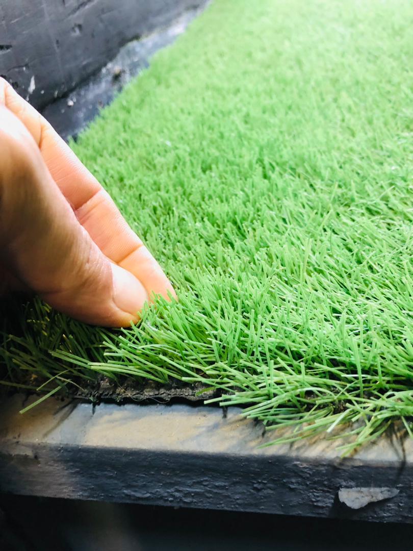 عکس انبار چمن مصنوعی سبزچینه