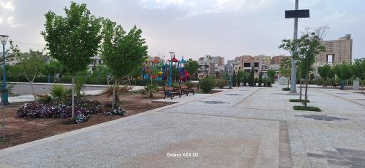 عکس بوستان باد و سایه