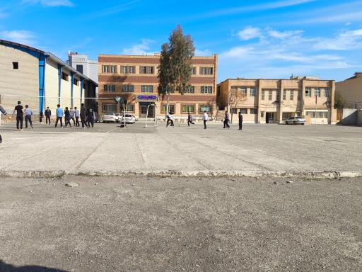 عکس هنرستان پسرانه فنی شهدای هنرجو