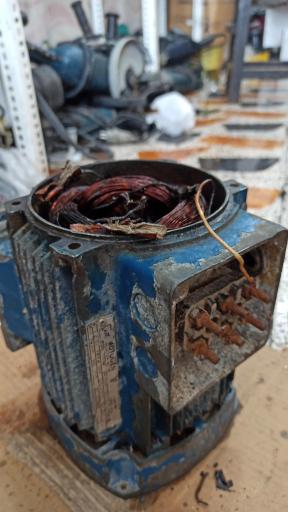 عکس تعمیرات ابزار برقی و سیم پیچی حسینی