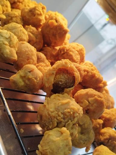 عکس رستوران فست فود مرغ سوخاری هشتگ کیلویی