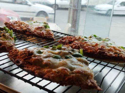 عکس رستوران فست فود مرغ سوخاری هشتگ کیلویی