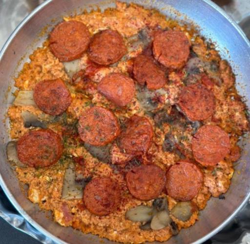 عکس کافه شهر صبحانه