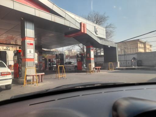 عکس پمپ بنزین سراج