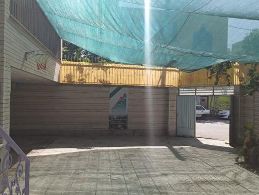 عکس دبیرستان رهبران