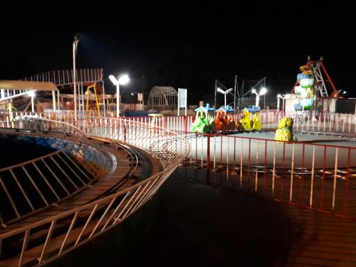 عکس شهربازی 22 بهمن