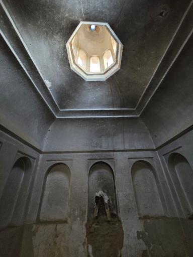 عکس زیارتگاه زرتشتیان