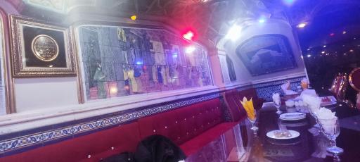 عکس سفره خانه سنتی دف