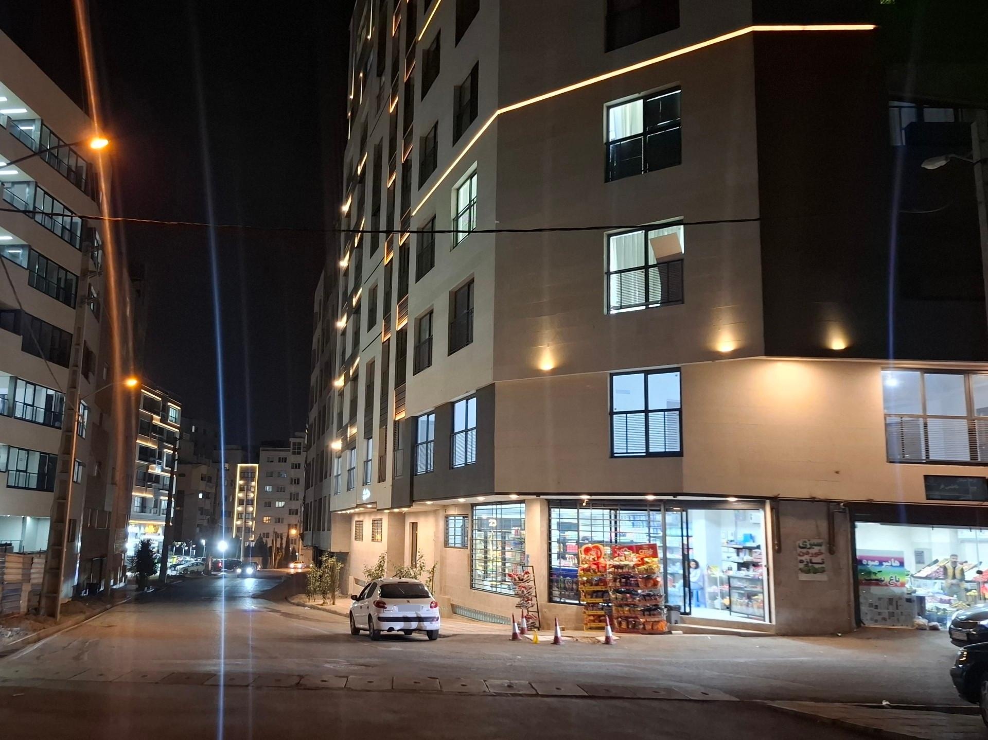 عکس 20 مارکت