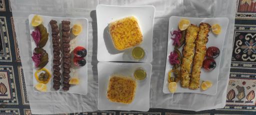 عکس باغچه رستوران جزیره 