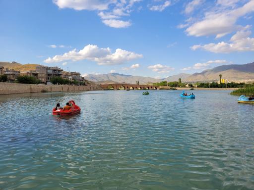 عکس دریاچه سد وحدت (قشلاق)