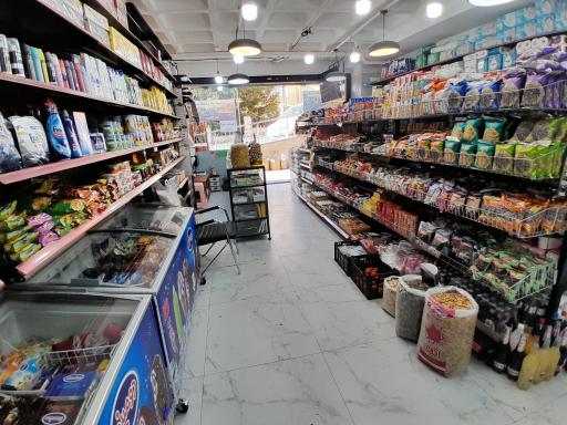عکس سوپر مارکت پوریا 