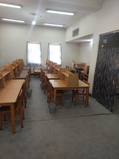 عکس سالن مطالعه صدرا ۲ دخترانه