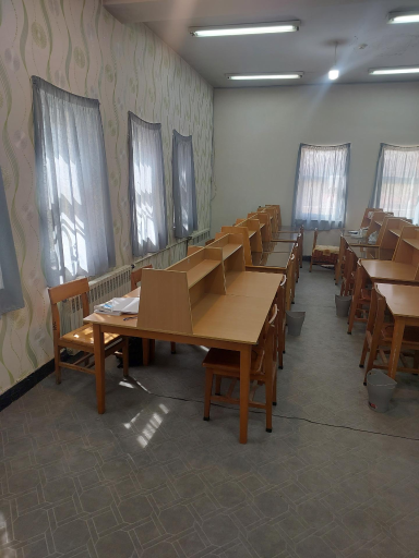 عکس سالن مطالعه صدرا ۲ دخترانه