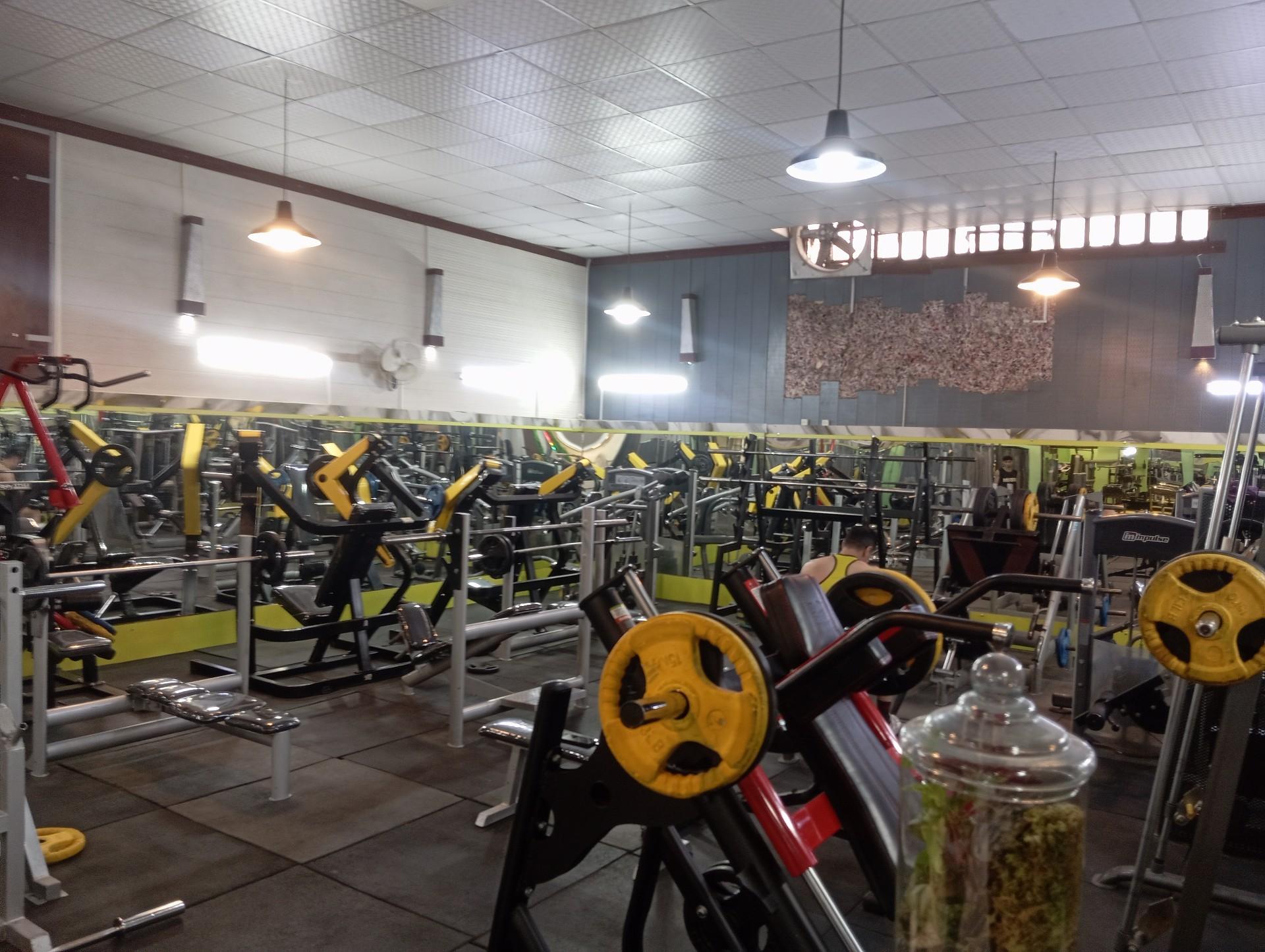 عکس باشگاه اشکان 