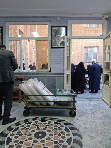 عکس دانشکده غیر انتفاعی الهیات و معارف اسلامی هدی