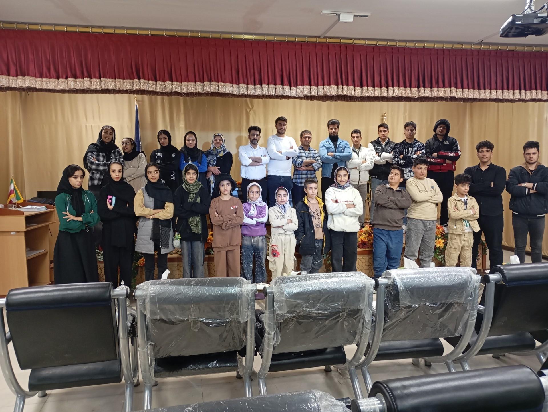 عکس گروه فرهنگی هنری کلاکت 