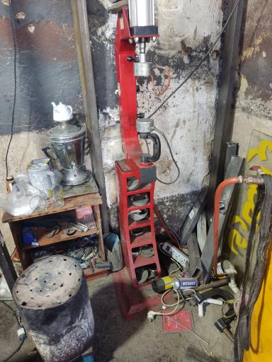 عکس لاستیک فروشی صائمی