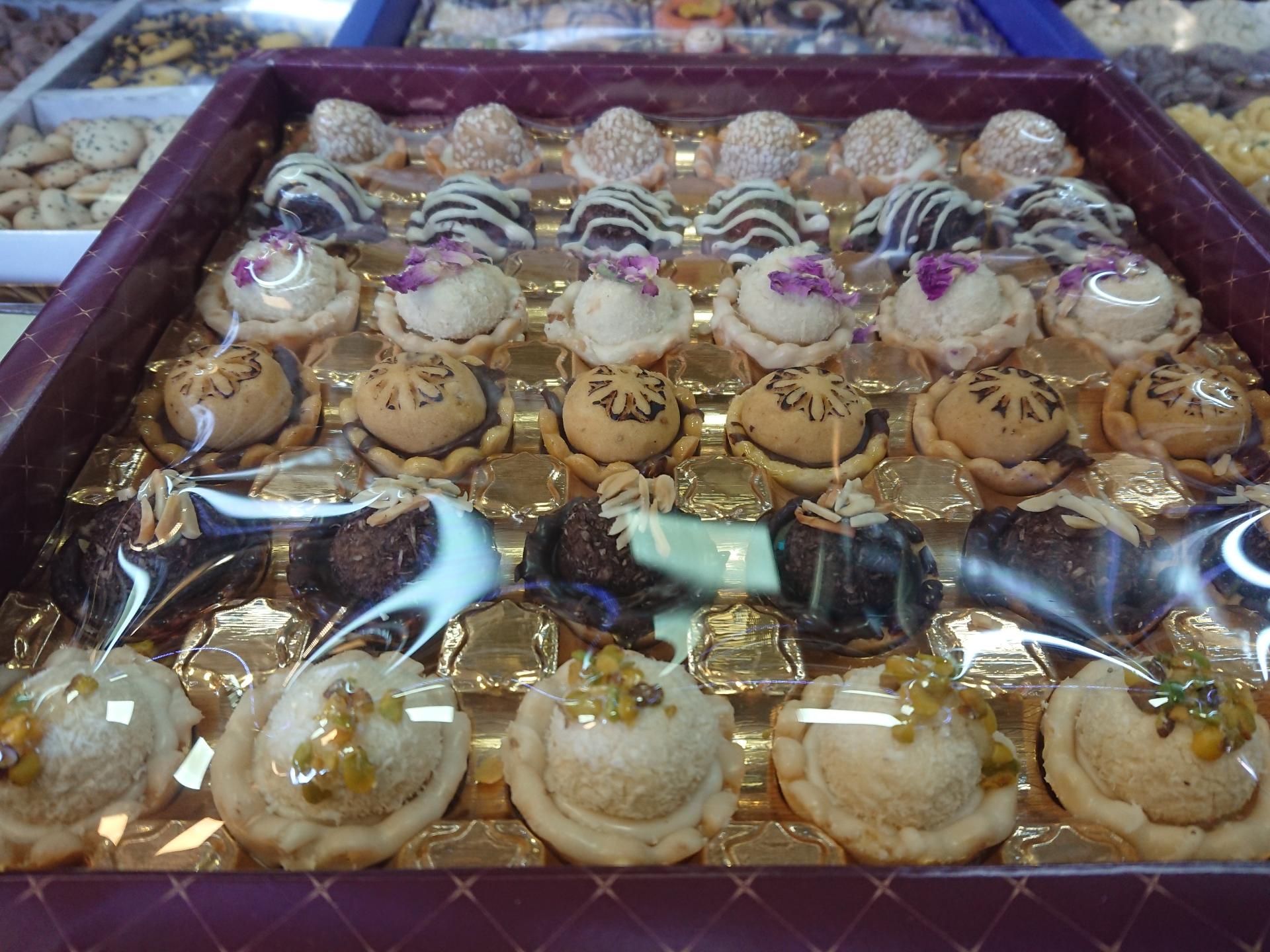 عکس قنادی جهان نما 