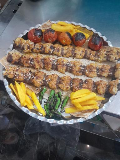 عکس کافه رستوران مهر و ماه