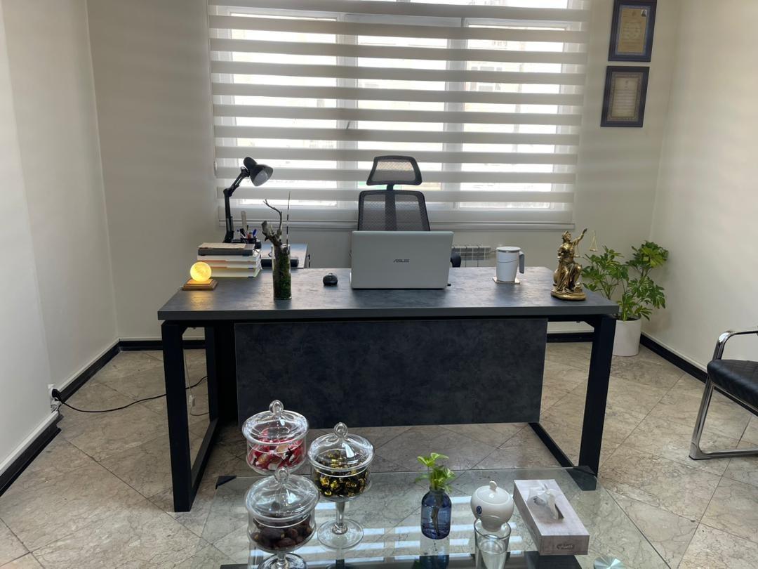 عکس گروه وکلای اردوان مهر عدالت