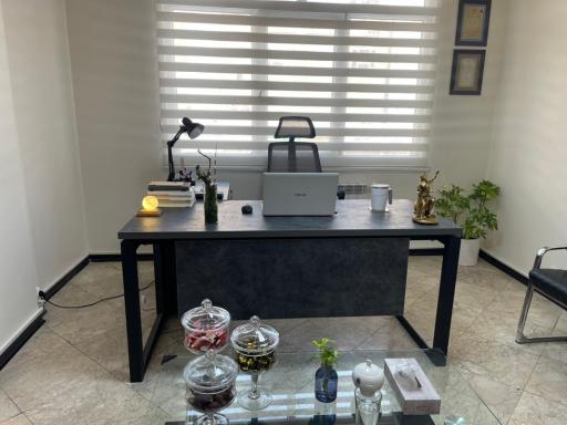 عکس گروه وکلای اردوان مهر عدالت