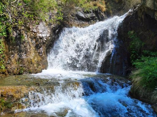 عکس آبشار دوم سنج