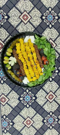 عکس کبابی یگانه 