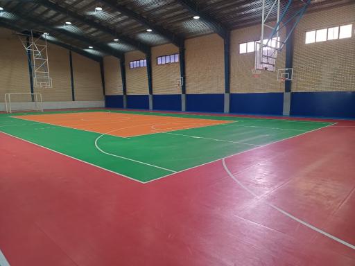 عکس سالن ورزشی شهدای مدافع حرم حسین آباد 