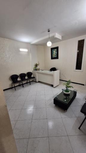 کلینیک تخصصی مشاوره و روان درمانی برابالندگان