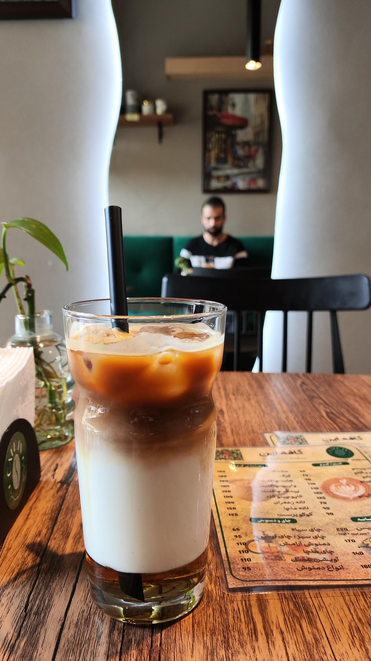 عکس کافه این