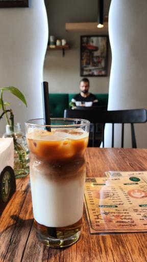 عکس کافه این