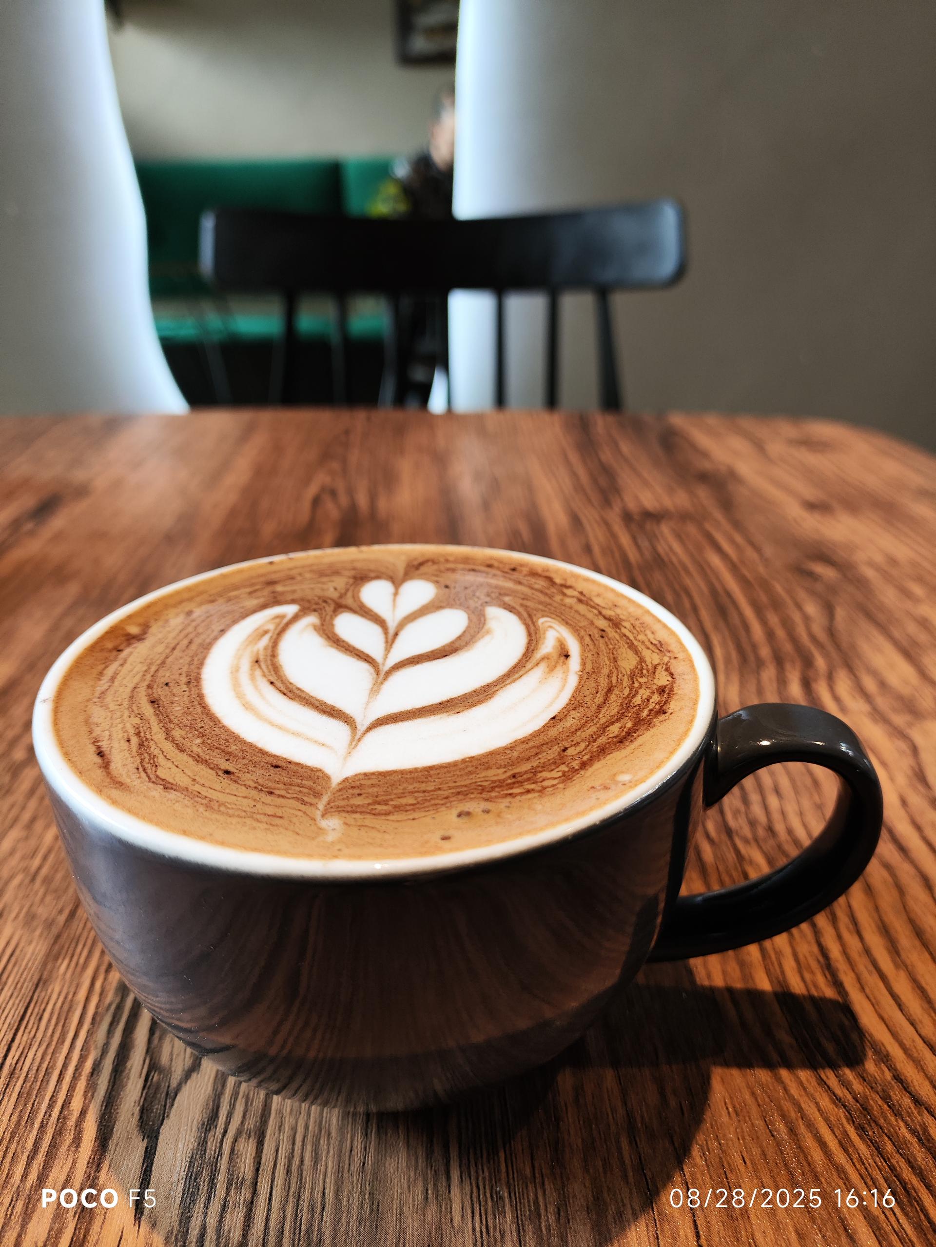 عکس کافه این