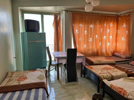 عکس مهمانپذیر گلشن