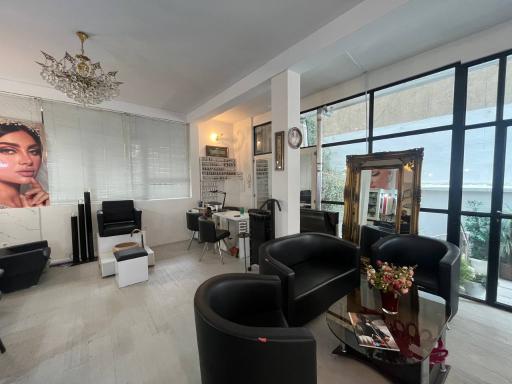 عکس سالن زیبایی صدف