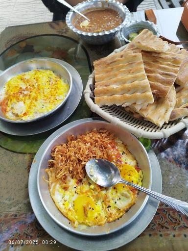 صبحانه سرای عارف