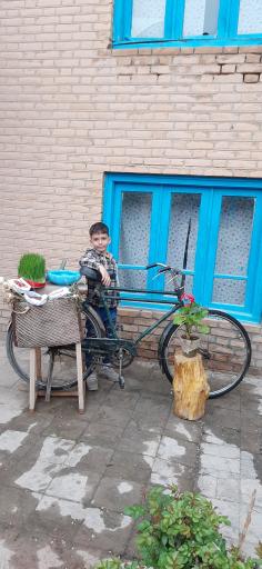 عکس اقامتگاه عمارت پنجره آبی