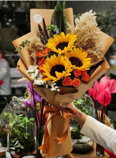 عکس گل فروشی یشم