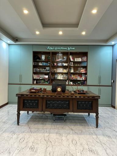 عکس وکیوم فرمینگ و جعبه طلقی نیوپک