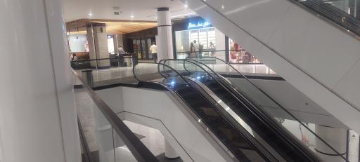 عکس مجتمع تجاری تفریحی اصفهان مال