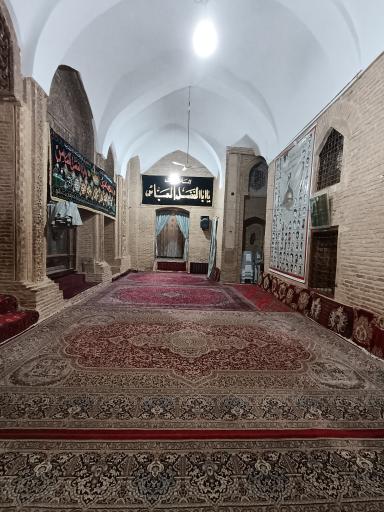 عکس محراب  و شبستان مسجد جامع بسطام 